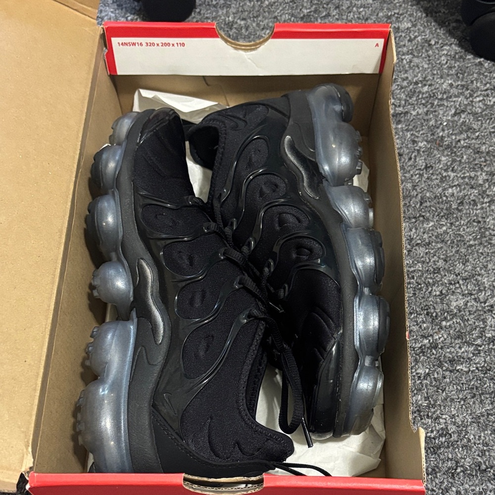 VM Black and Gray Sporty Sneakers
